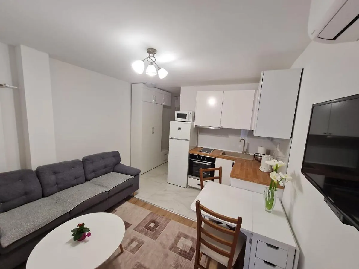 N&Z Apartment Split