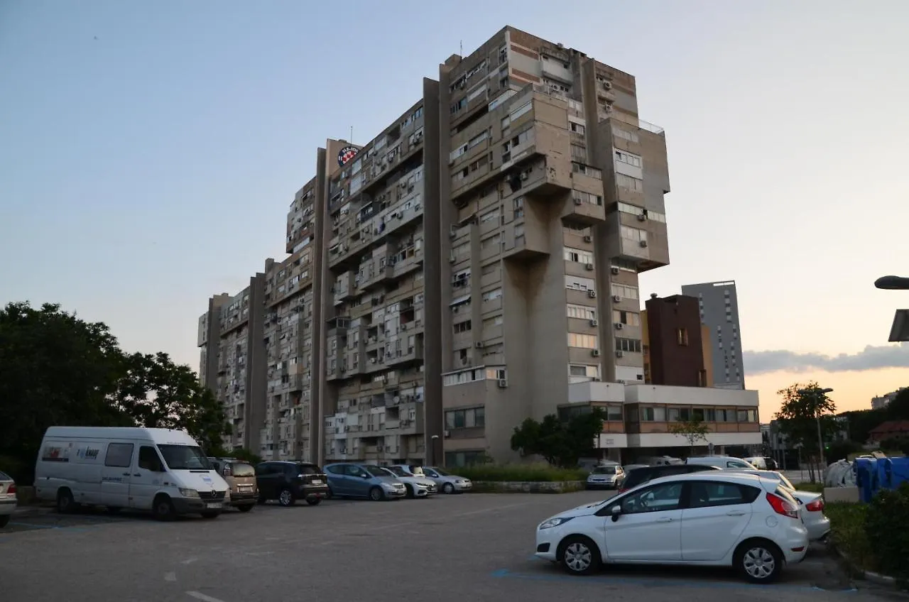N&Z Apartment Split