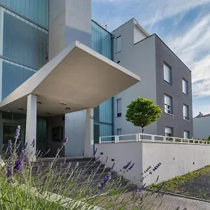 Zigo Modern Near Split